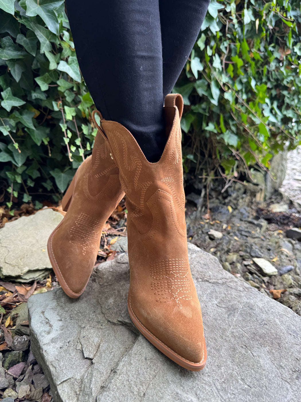 Guess 3/4 suede boots FLTSALSUE10