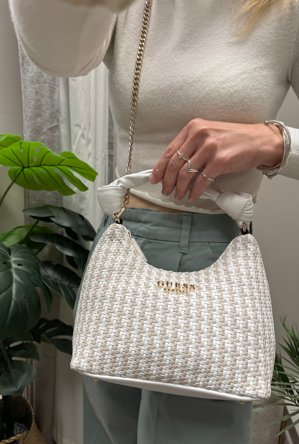 Guess White Multi MIREMA Bag. WG963101