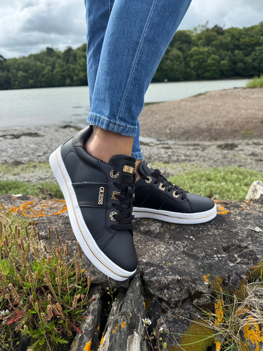 Guess stew black trainer