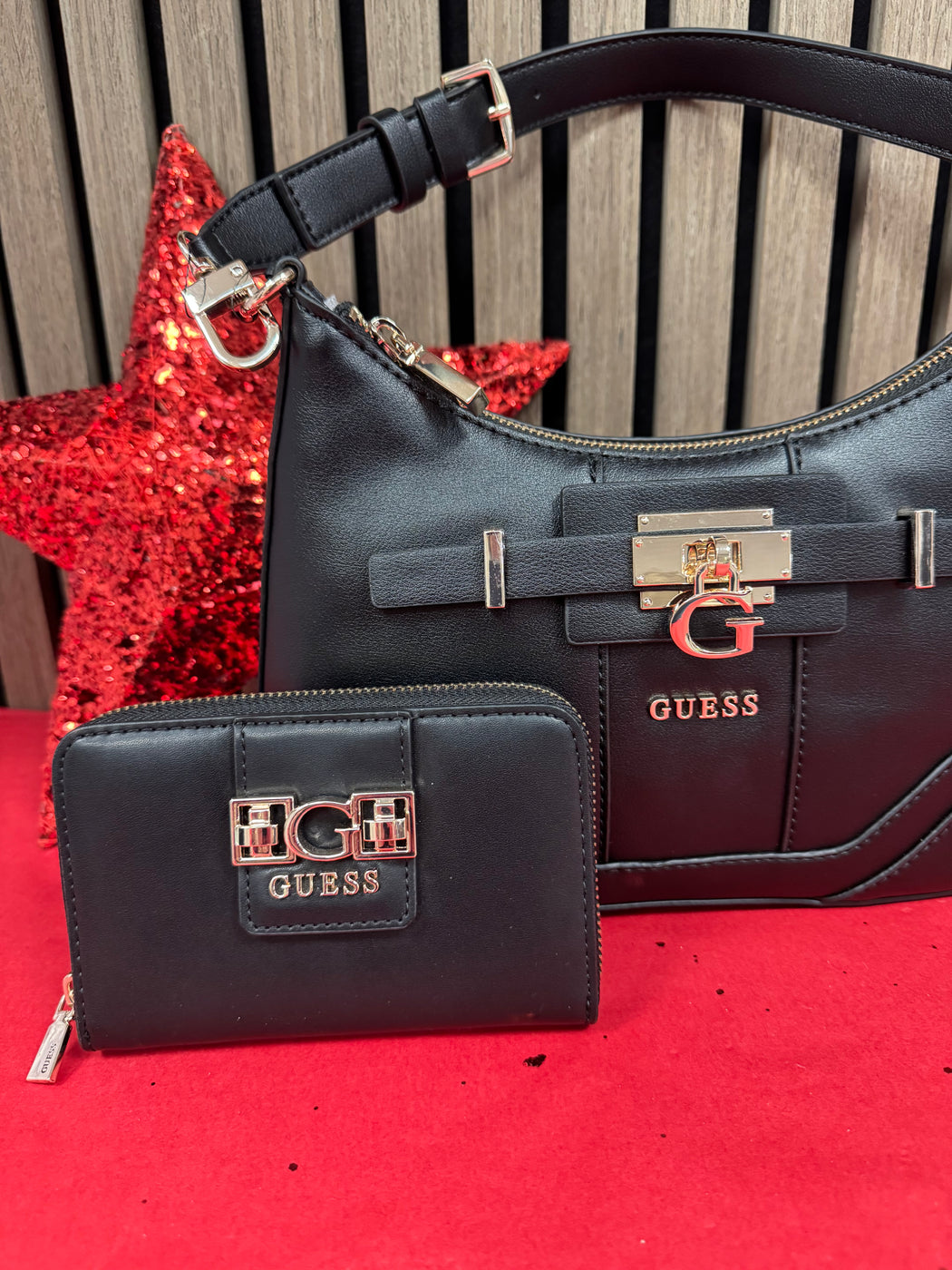 Guess Black JANE Wallet. VG9891140