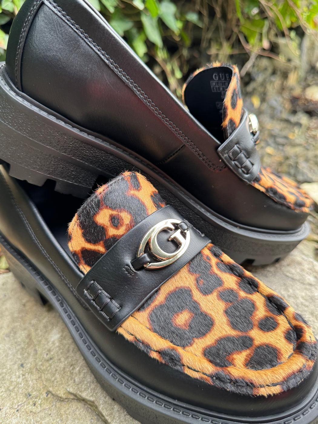 Guess black animal print loafer FLTYK2LEP14