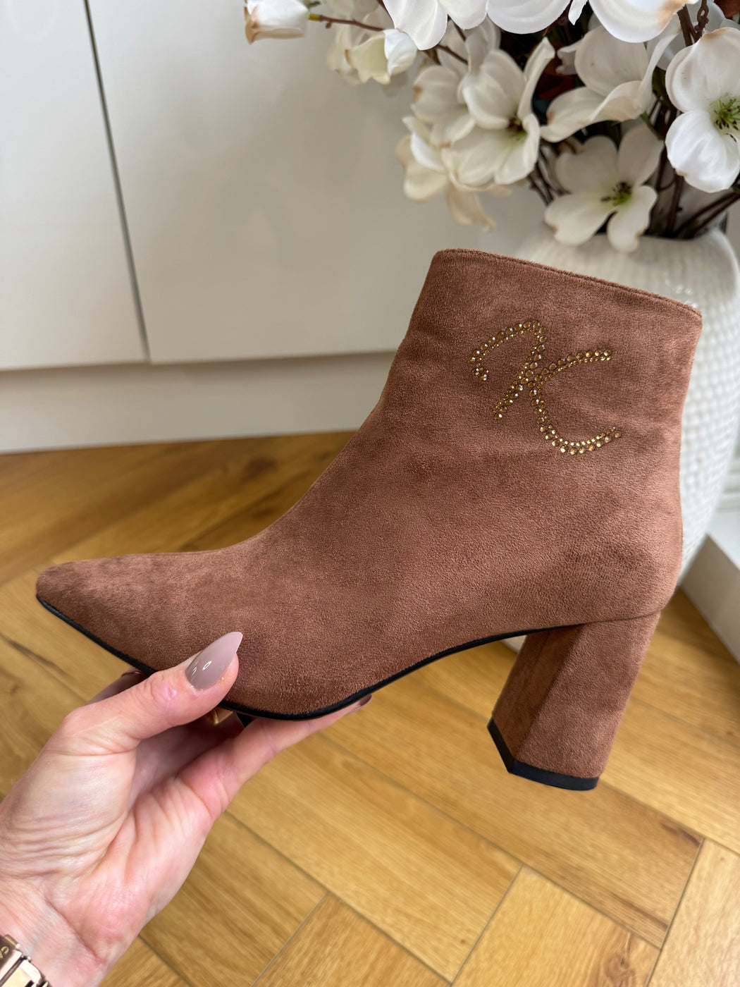 Catterton rustic ankle boots