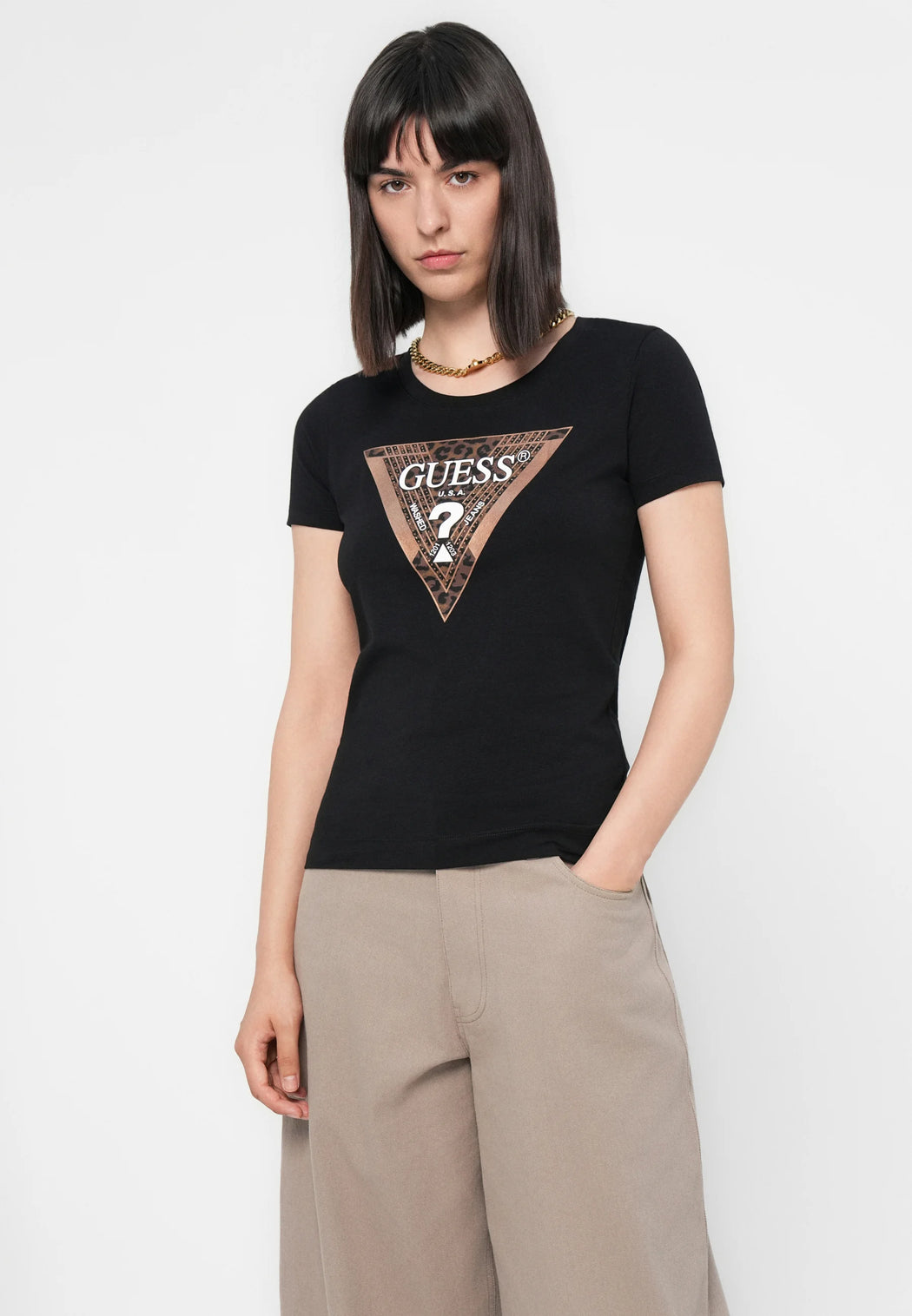 Guess black Leo triangle tee w5BI28j1314
