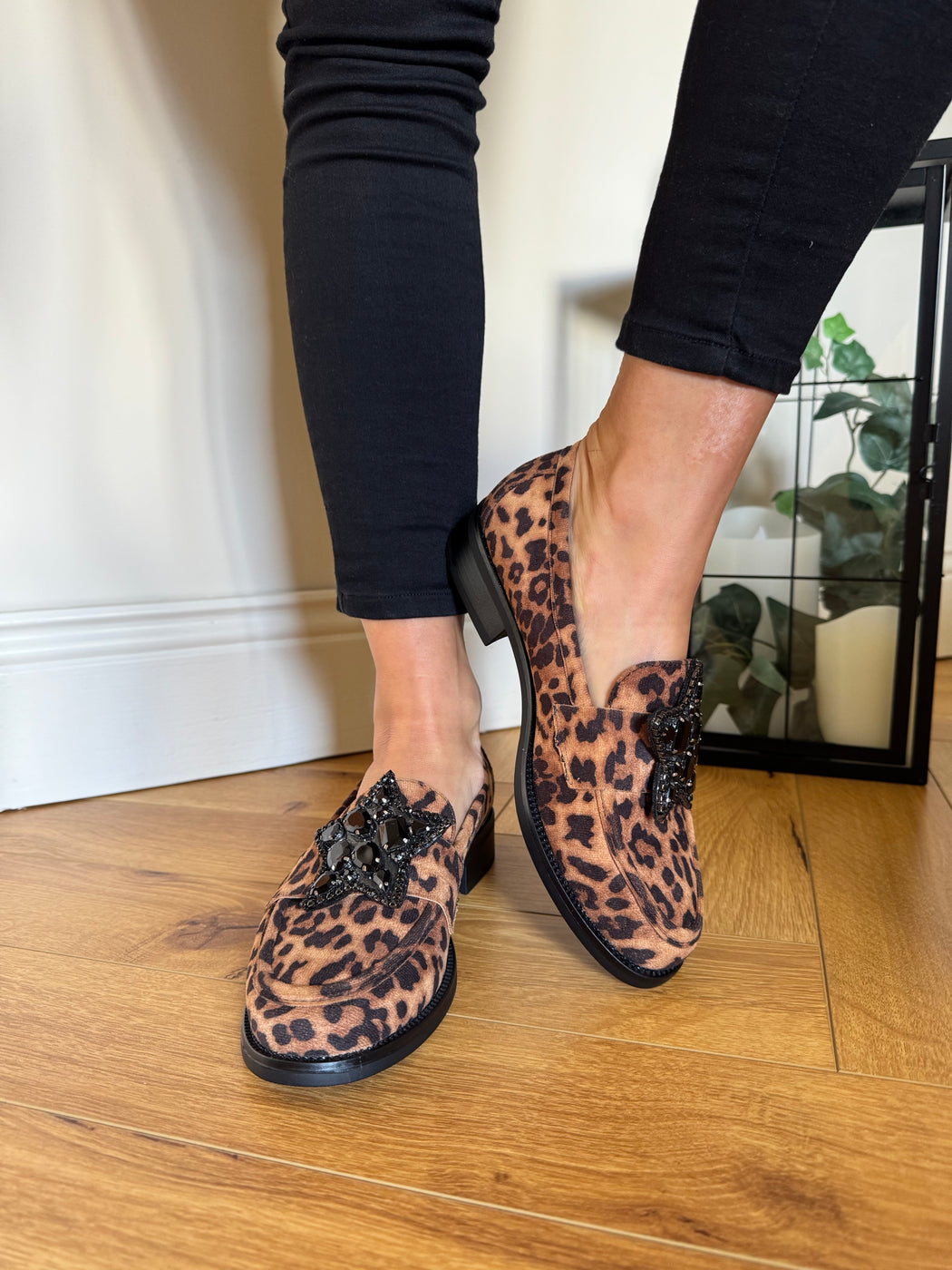 Afyon one leopard star loafer