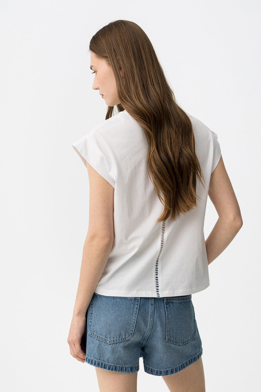 Blissey tee white /blue