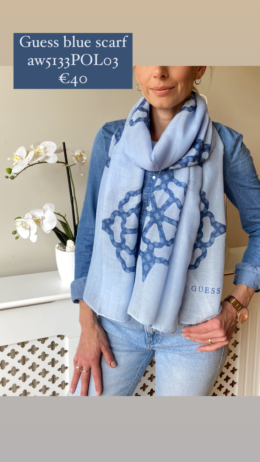 Guess blue scarf aw5133POL03