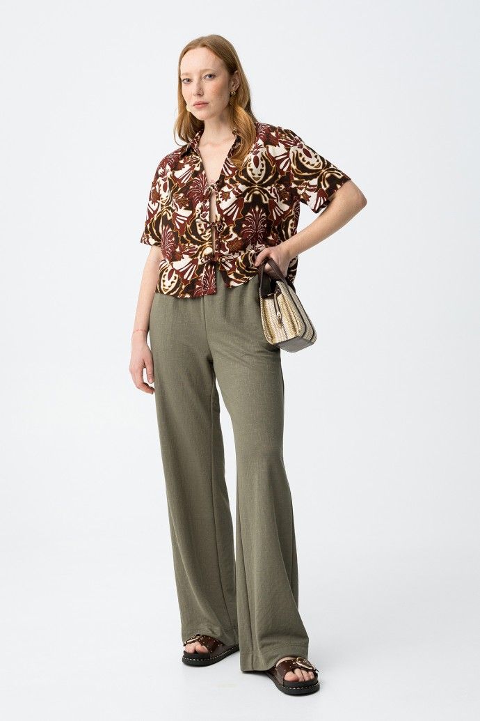 Mellow green trousers