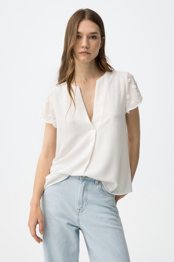 Nony winter white top