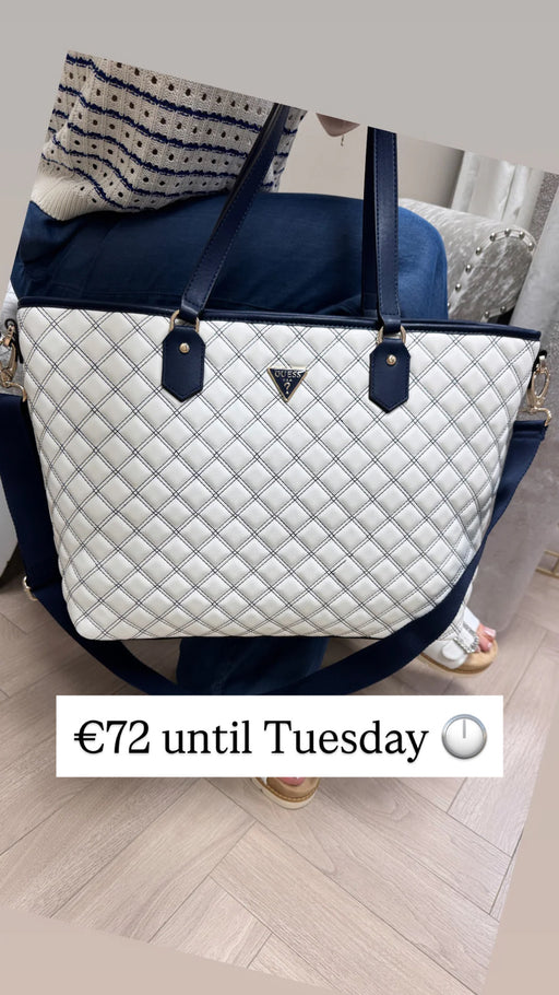White navy cruise vibe travel bag QG9649024