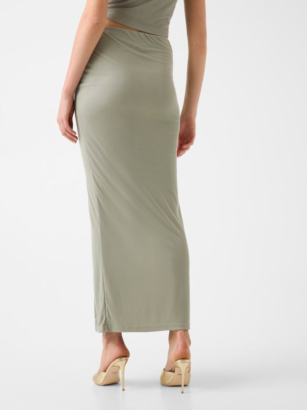 Guess  green skirt w6gd15k2936- G8CJ