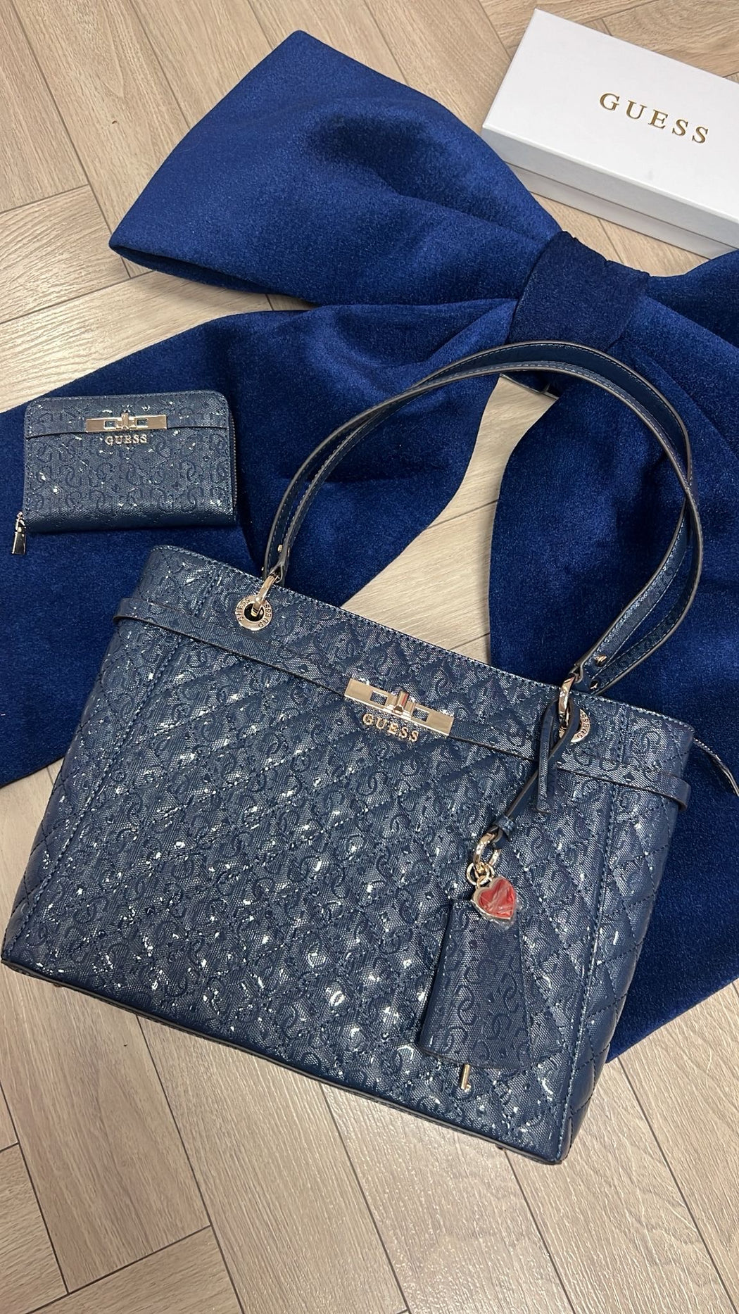 Guess midnight IDRA Bag. GG815725