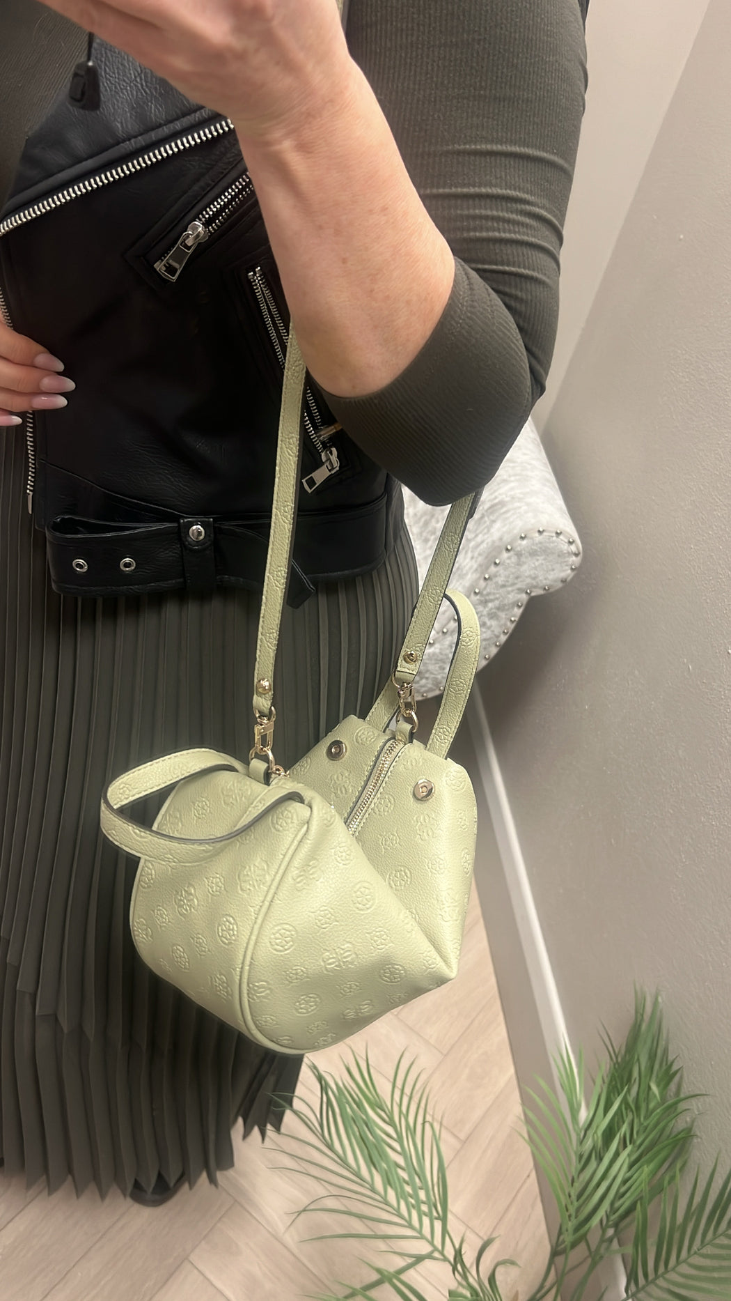 Guess sage logo anise bag pd991677