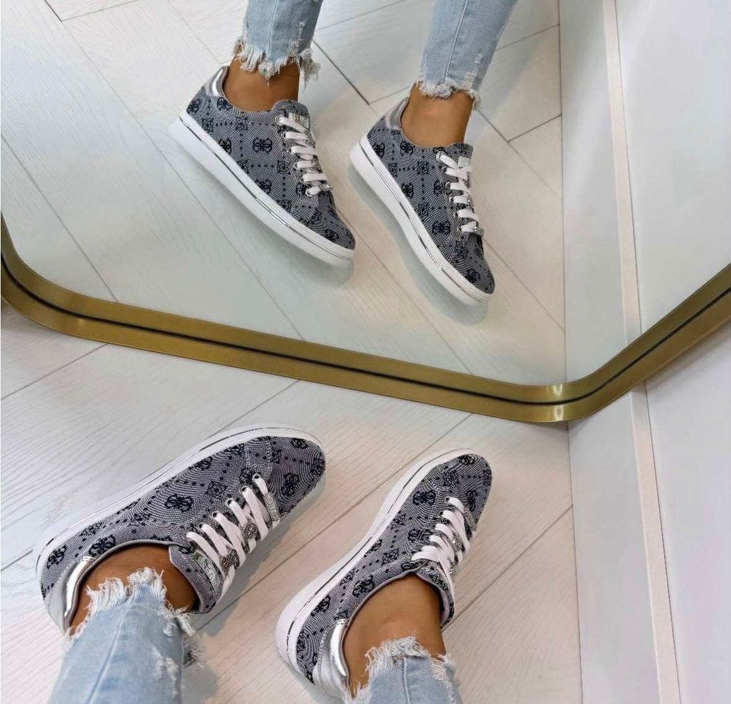 Guess navy silver logo sneaker flytss2fal12