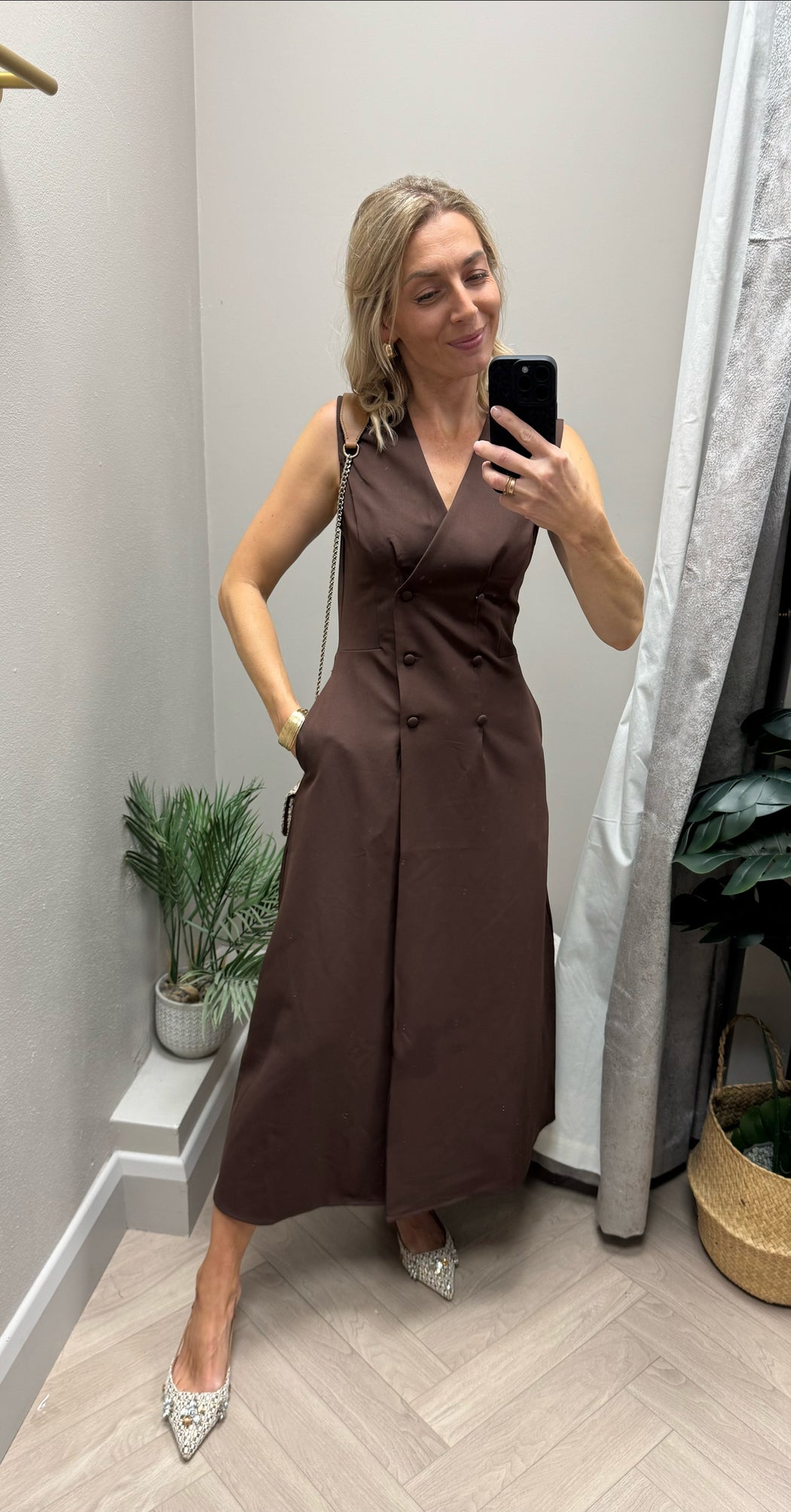 Hazel Tailored Sleeveless Midi Dress Brown