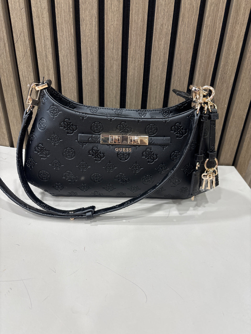 Guess Black Logo CARMELLA. PD222518