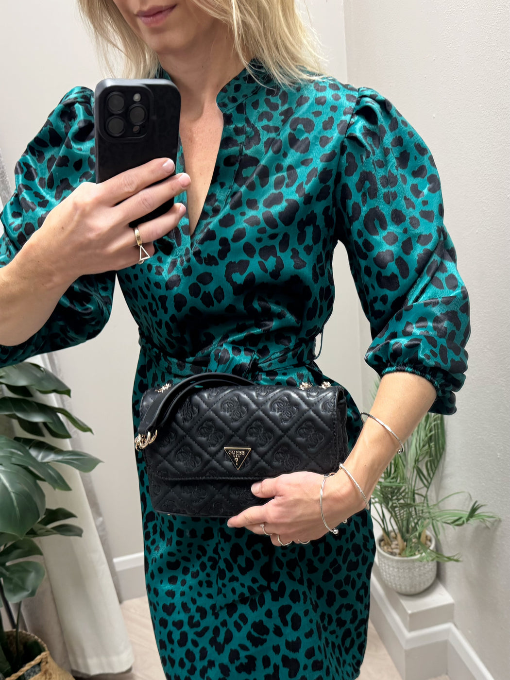 Guess Black ADELASIA Bag QL965821