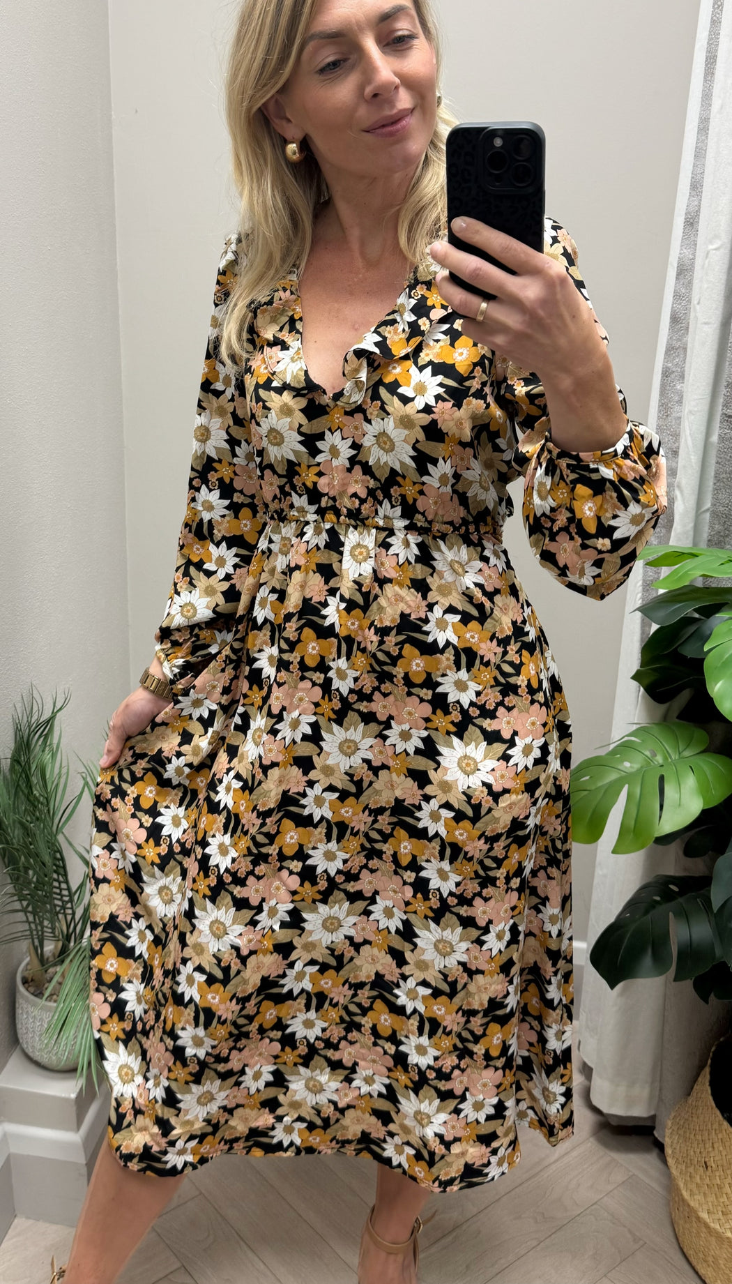 Cinch black floral print dress