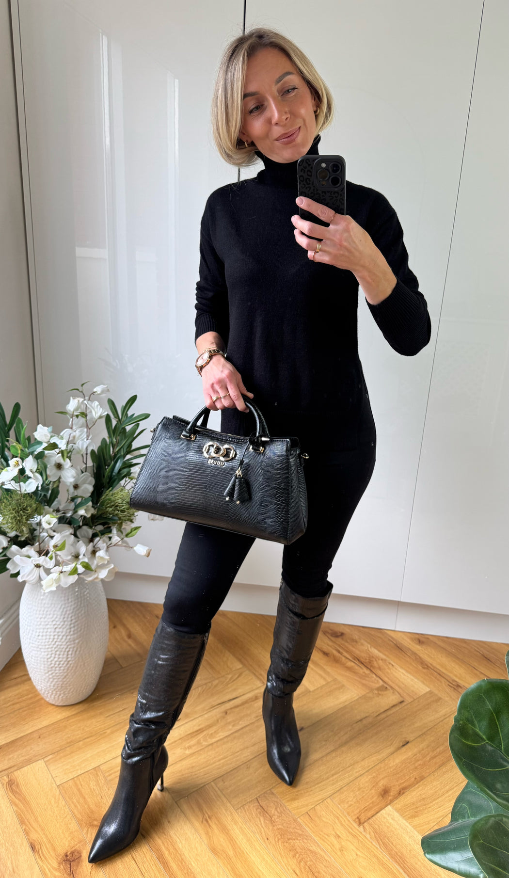 Mab black polo neck