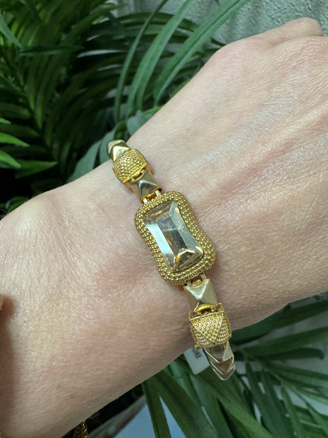 Golden shadow bracelet