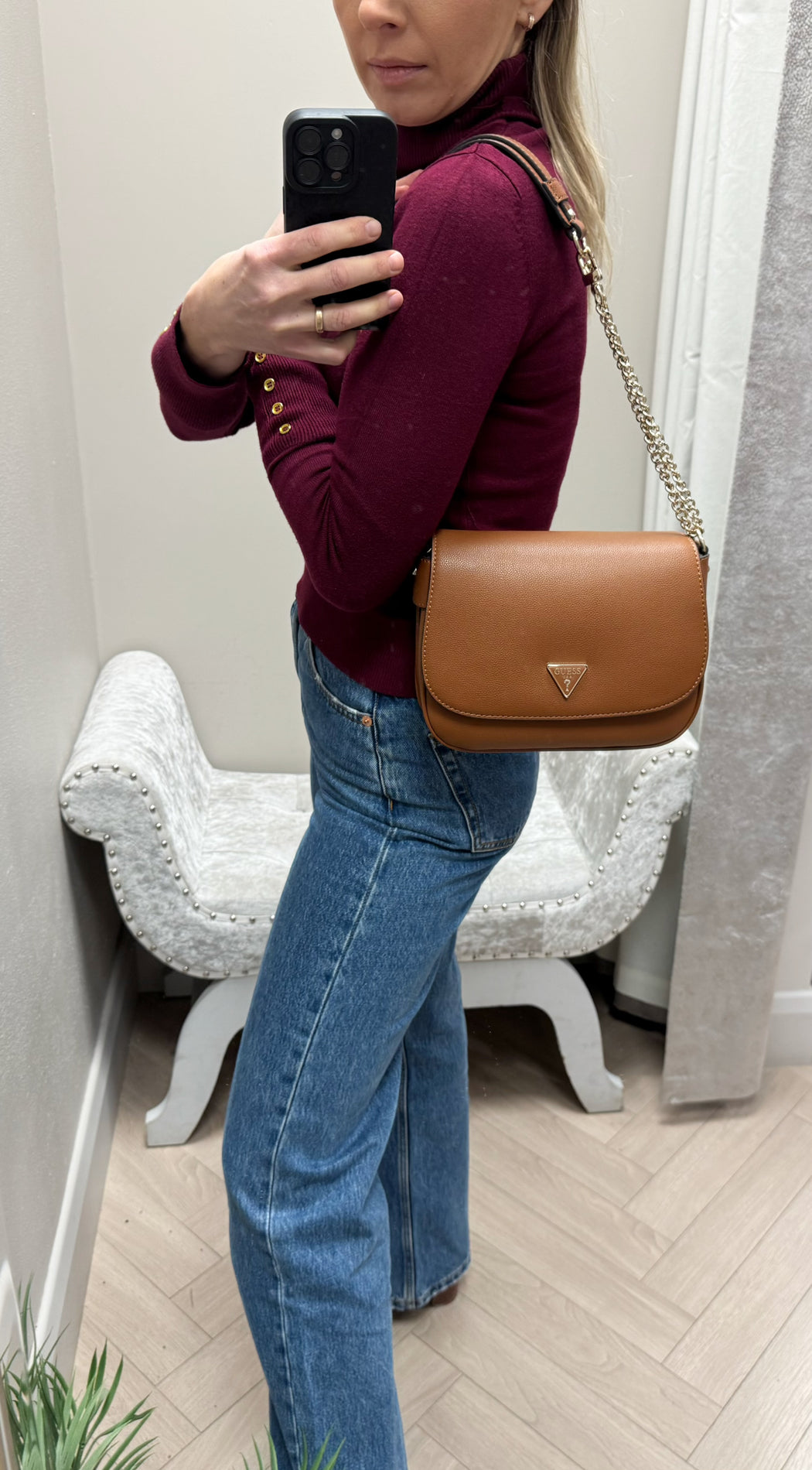 Guess cognac fedora shoulder bag BG951919