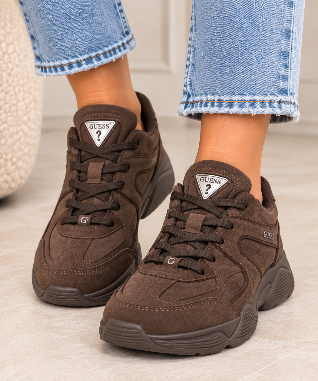 Guess brown suede trainer
