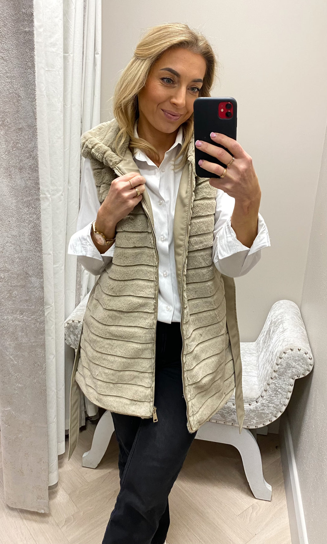 Classe cream fur gilet