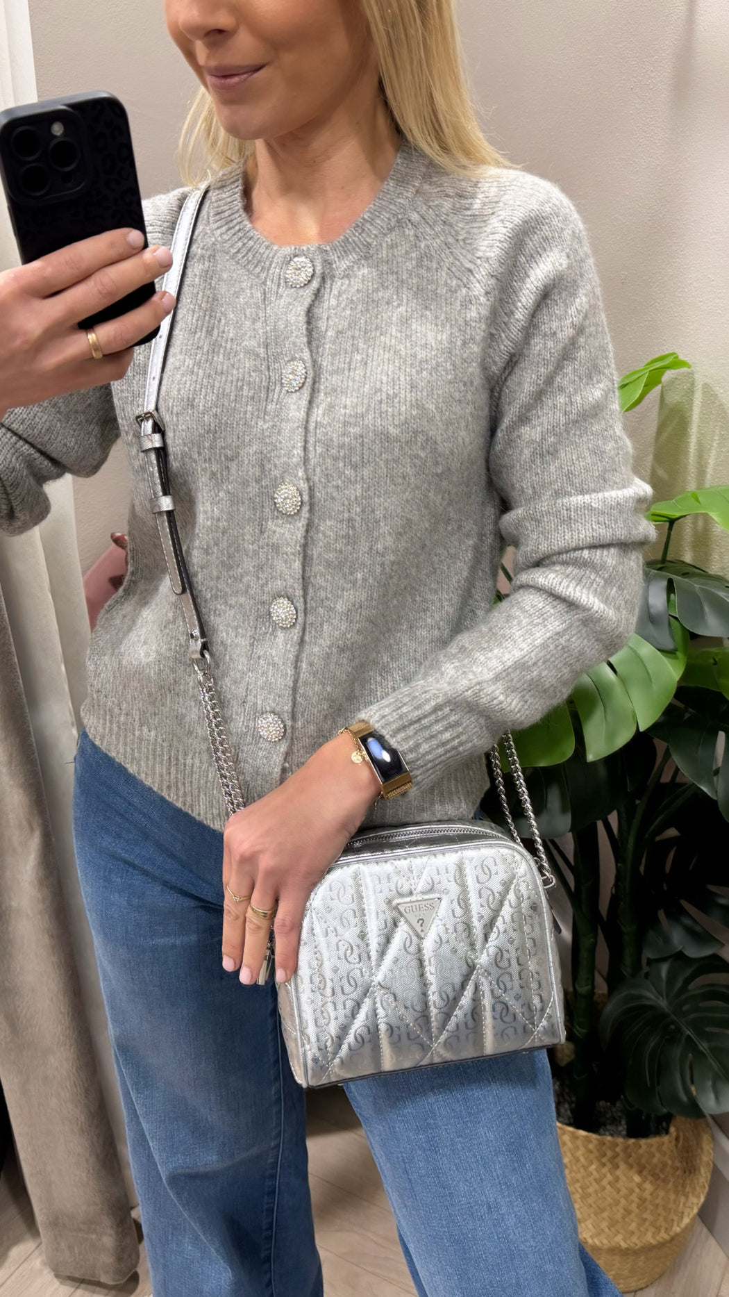 Guess Silver ALDINA Bag. GY966314