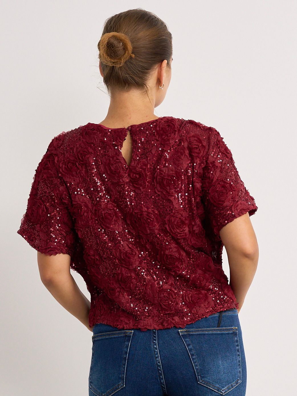 Holly wine top