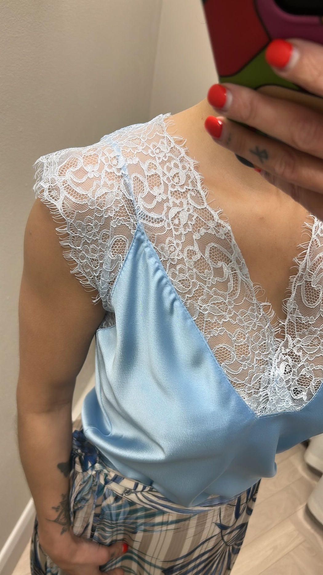 LAUREN BABY BLUE LACE CAMI TOP