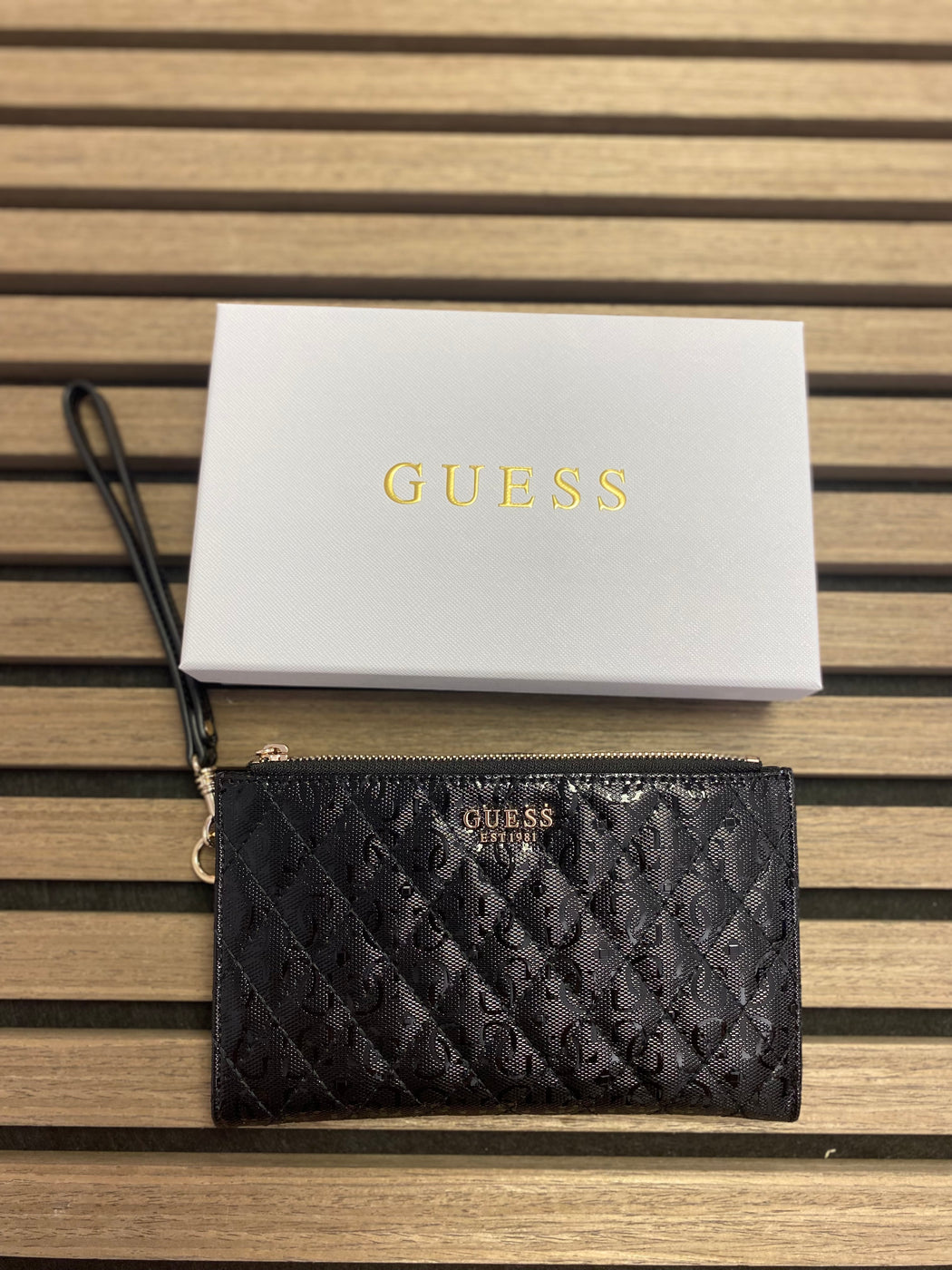 Gg932257 guess black  yarmilla organiser wallet