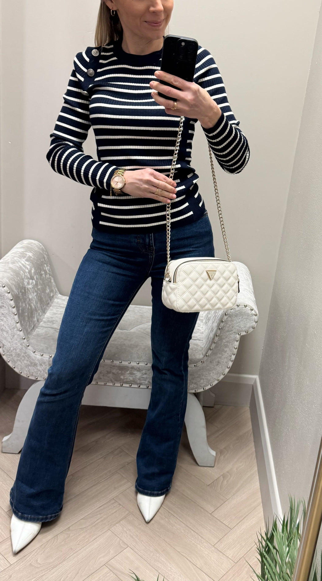 Guess giully off white crossbody qg967314