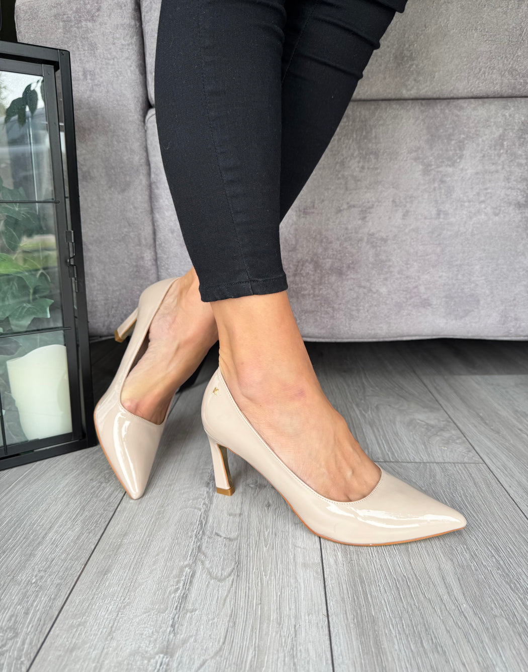 Bamburgh Almond heel