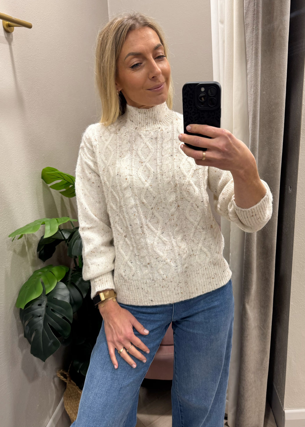 Hagall cream multi knit