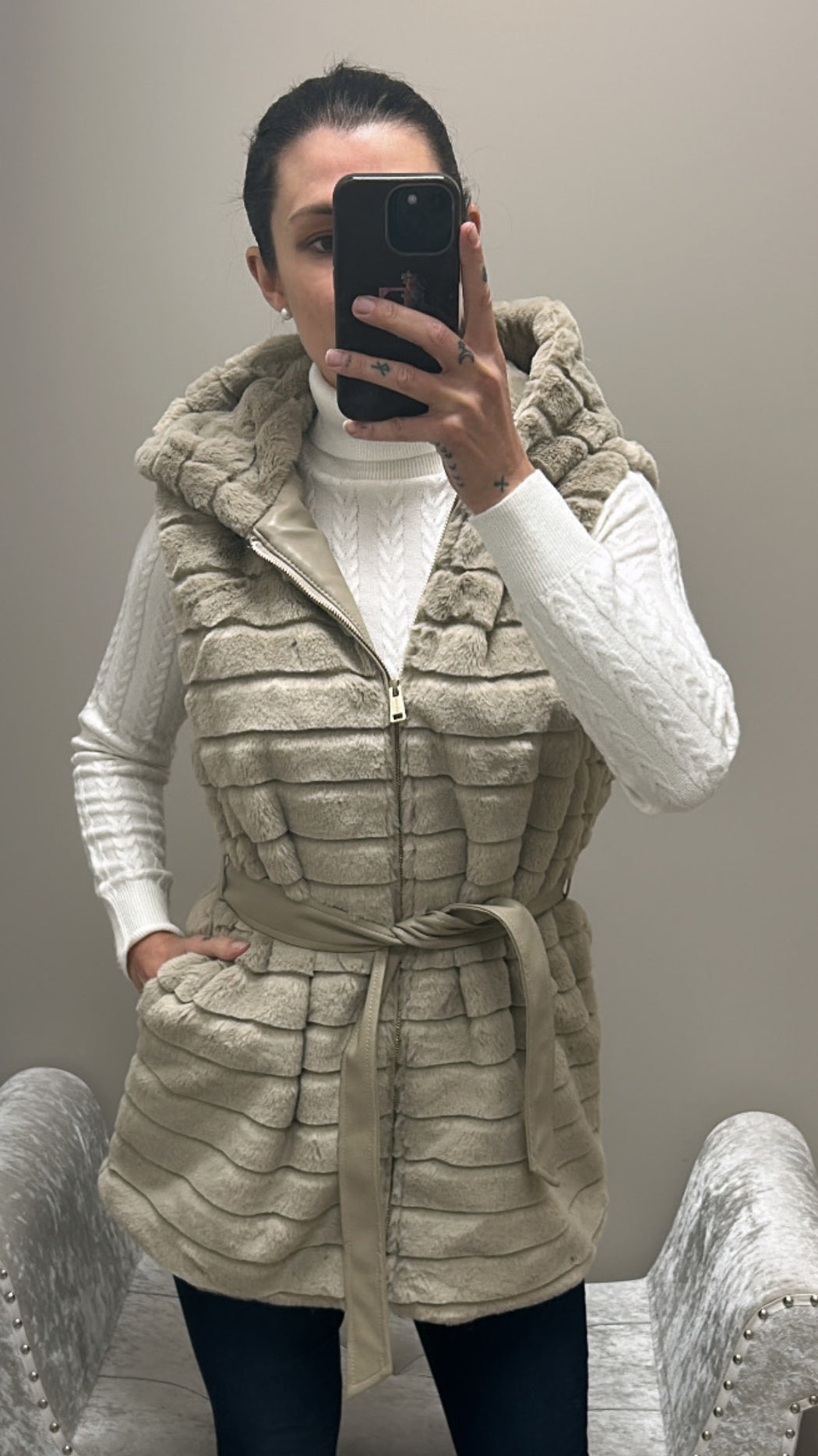 Classe cream fur gilet