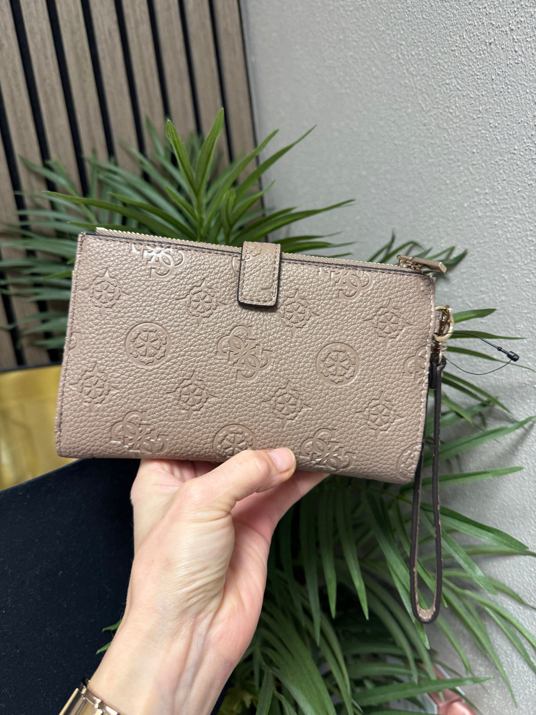 Guess PD9888157 DARK TAUPE LOGO CRESIDIA II SLG