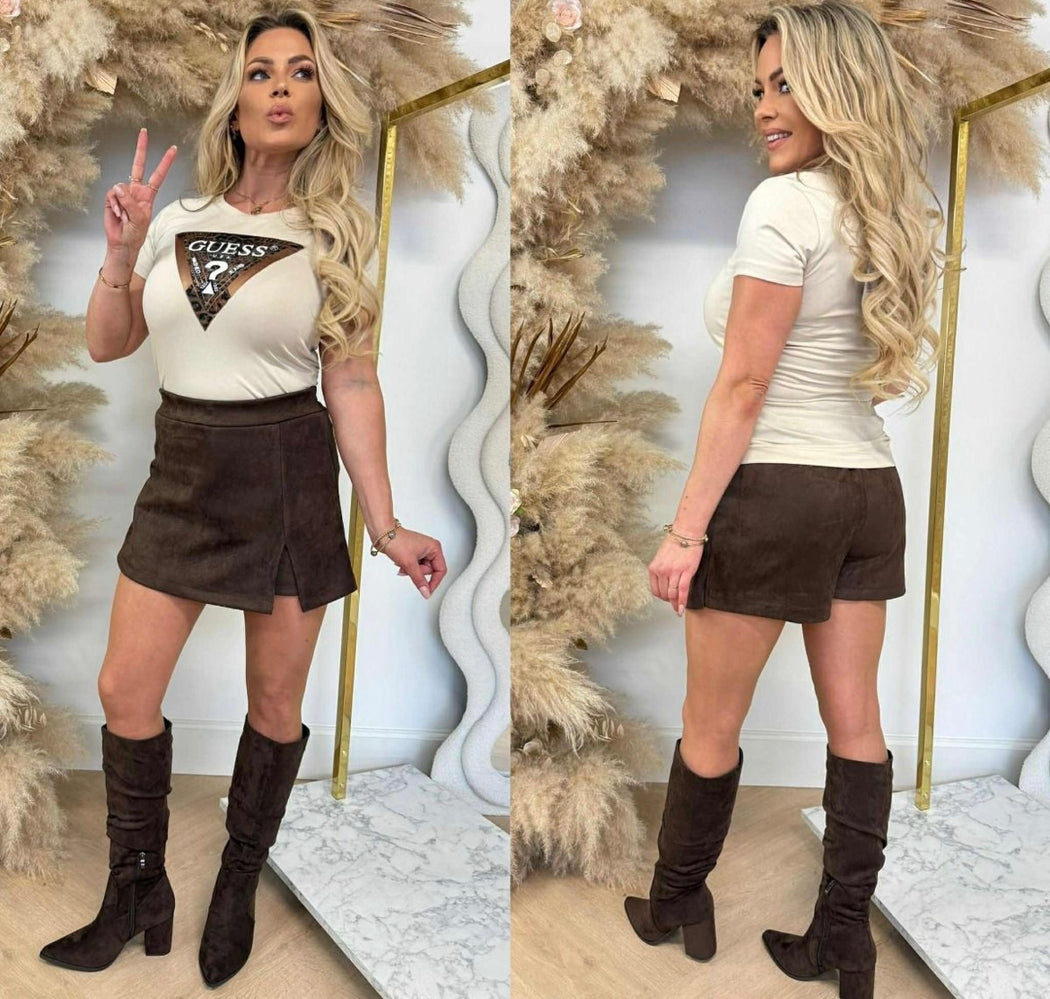 Guess beige Leo triangle tee