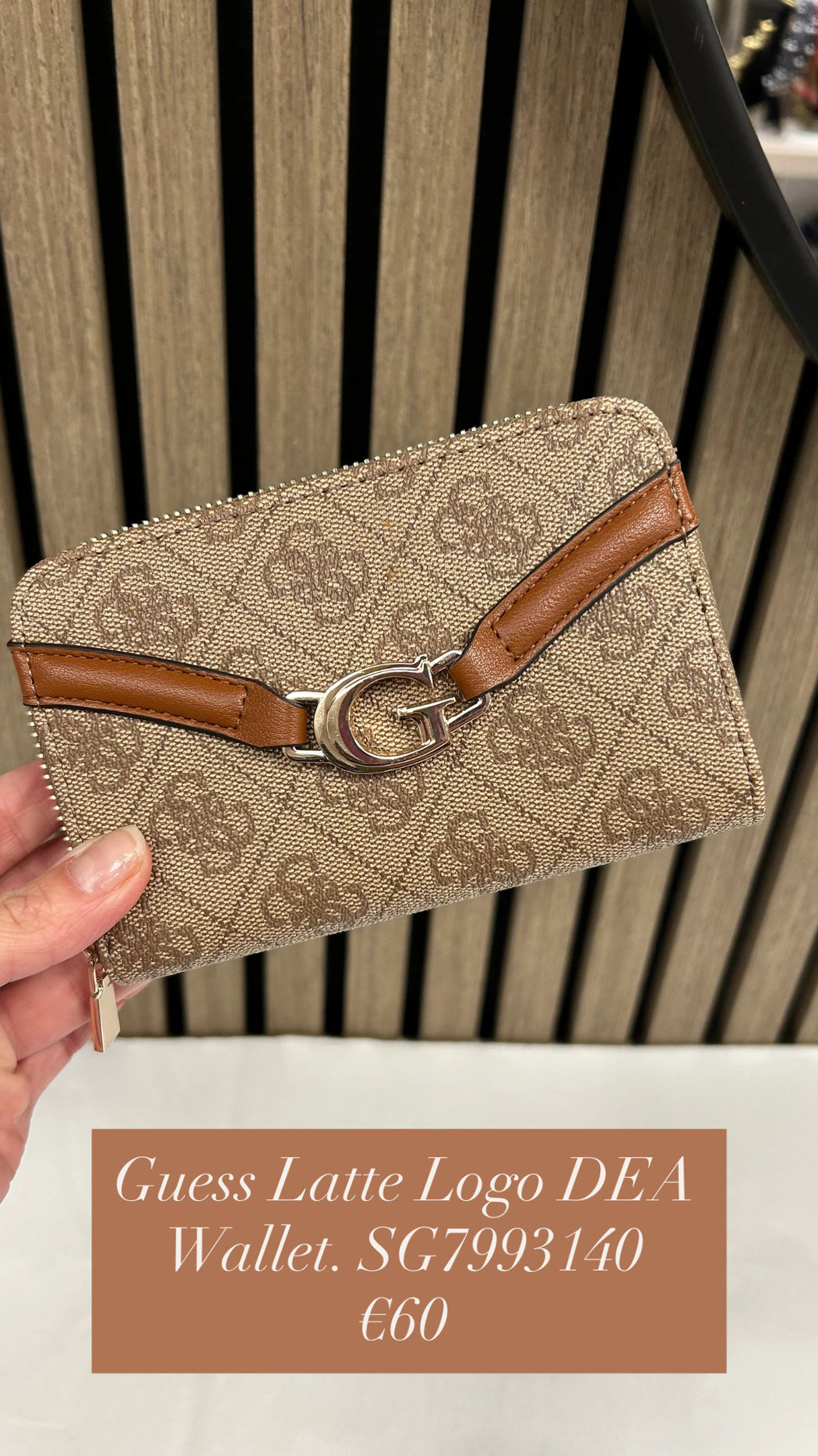 Guess Latte Logo DEA Wallet. SG7993140