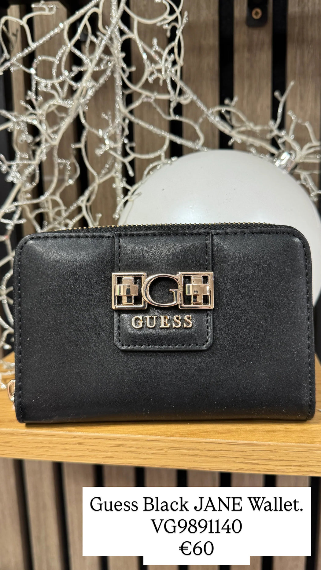 Guess Black JANE Wallet. VG9891140