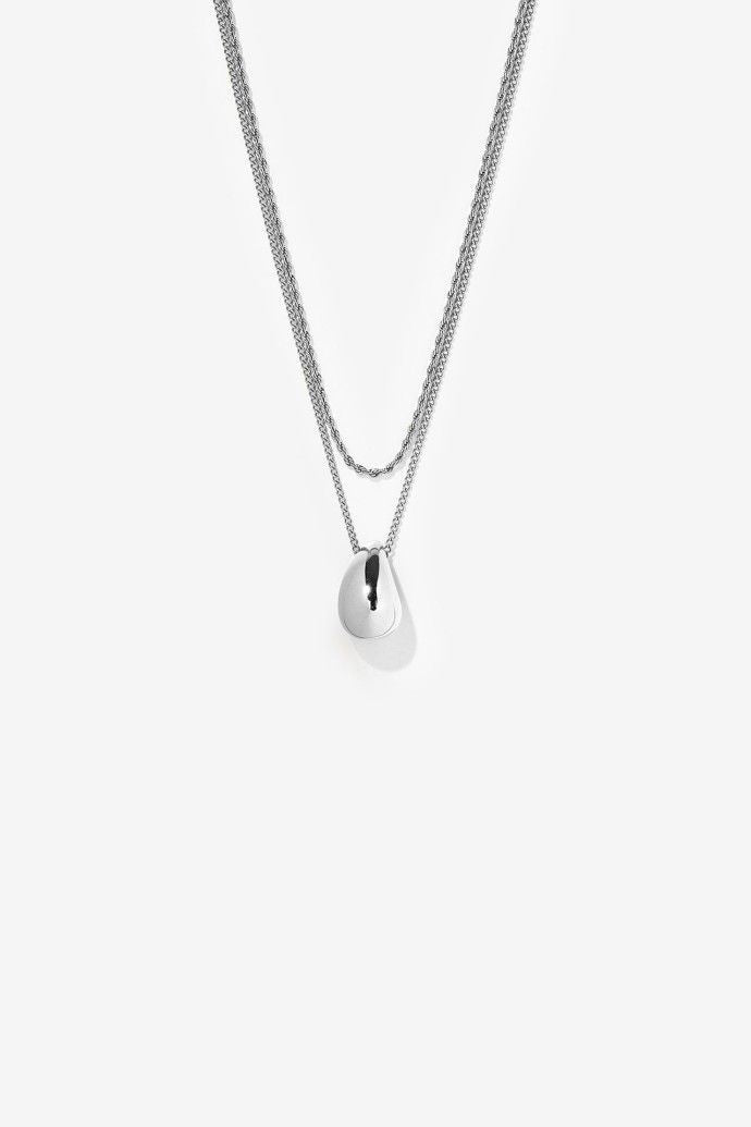 HEMATITE_A silver chain