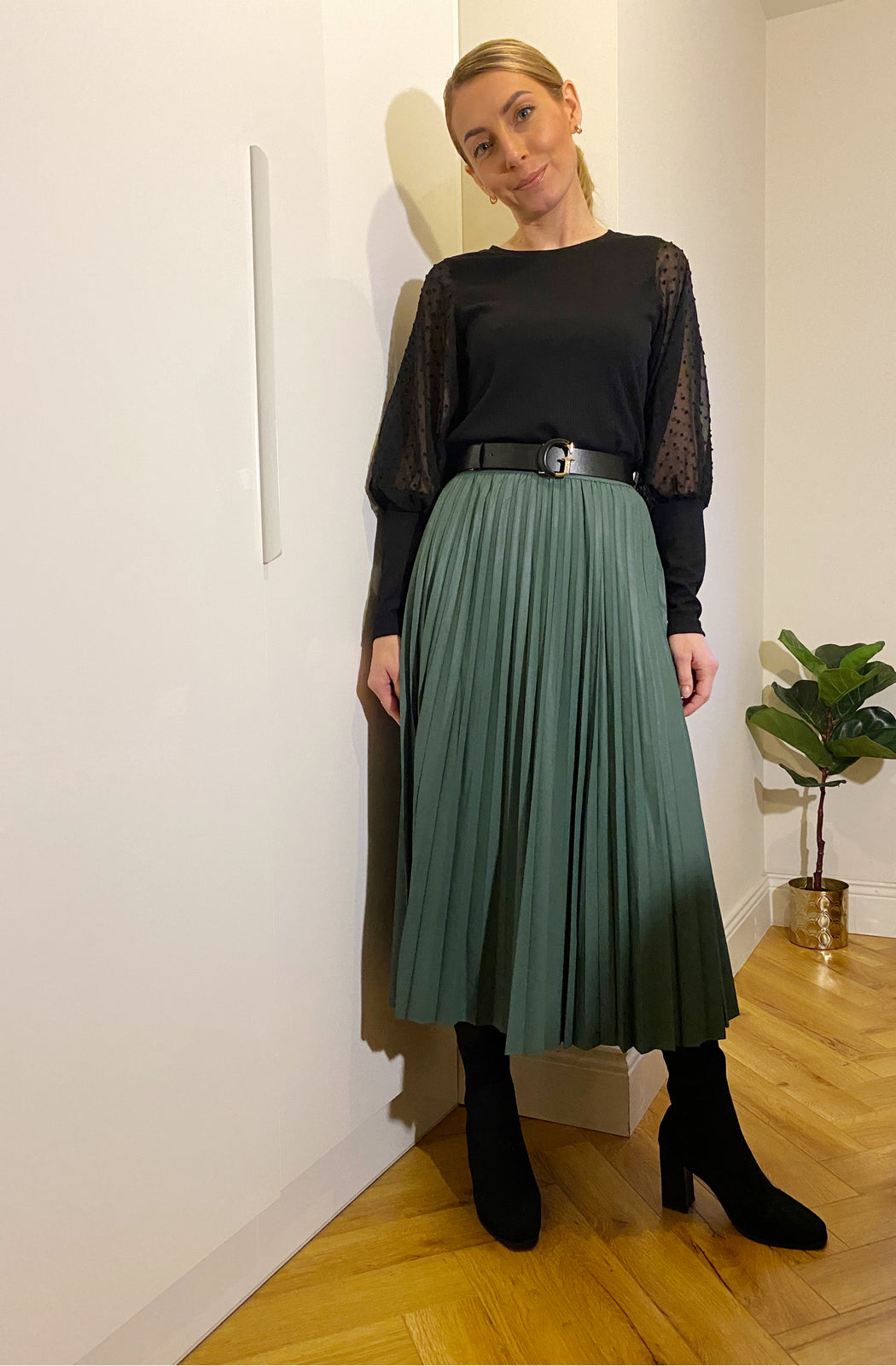 Kyoto pu green leather skirt