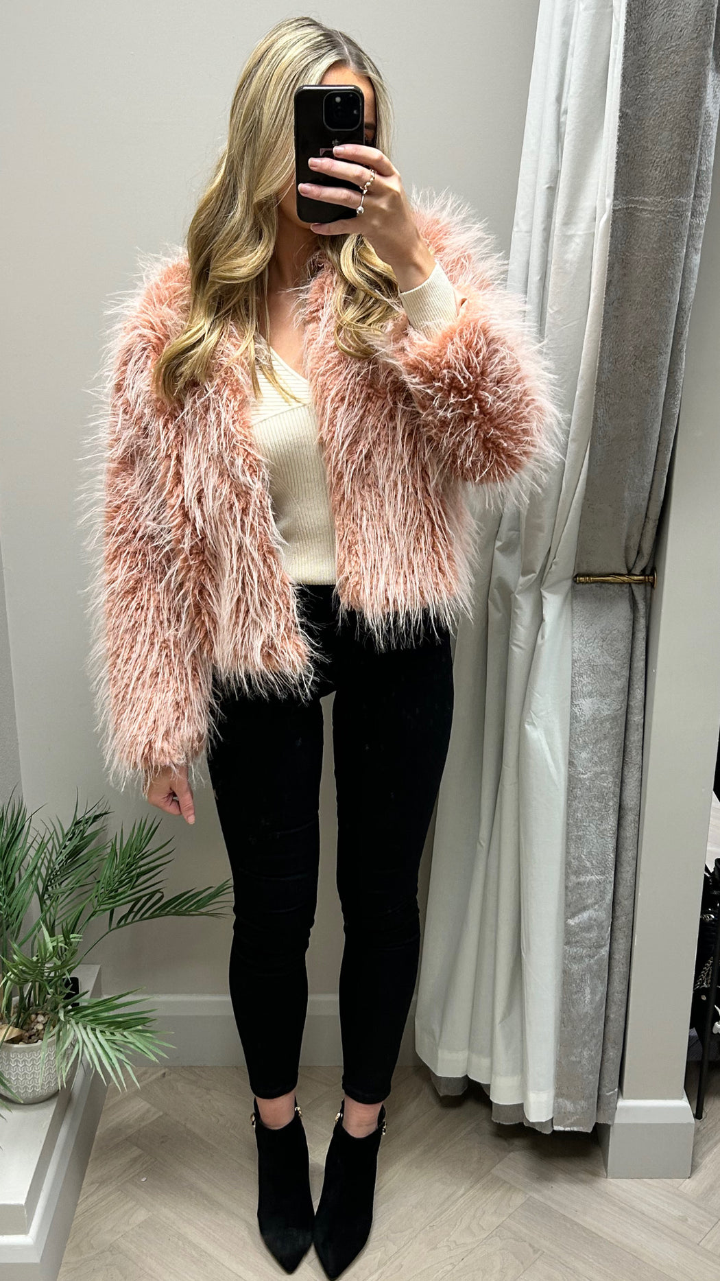 Mula rose faux fur jacket