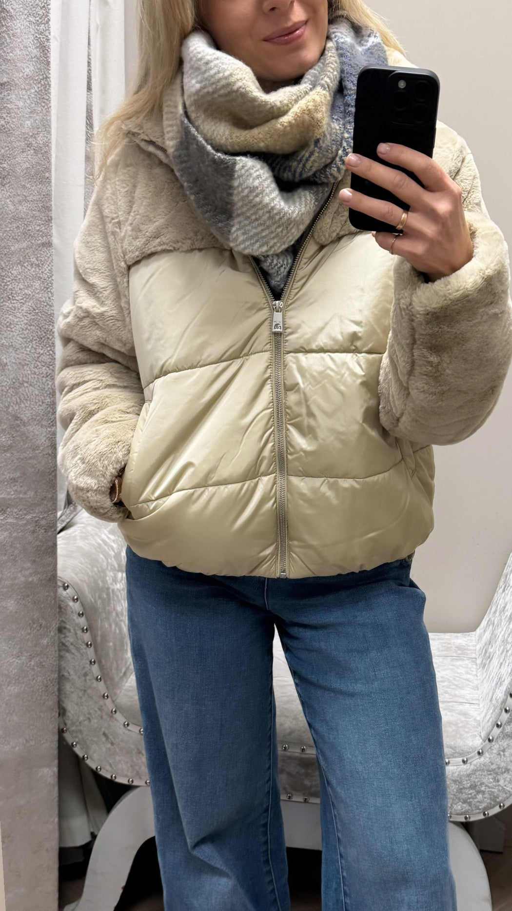 Popperes beige jacket