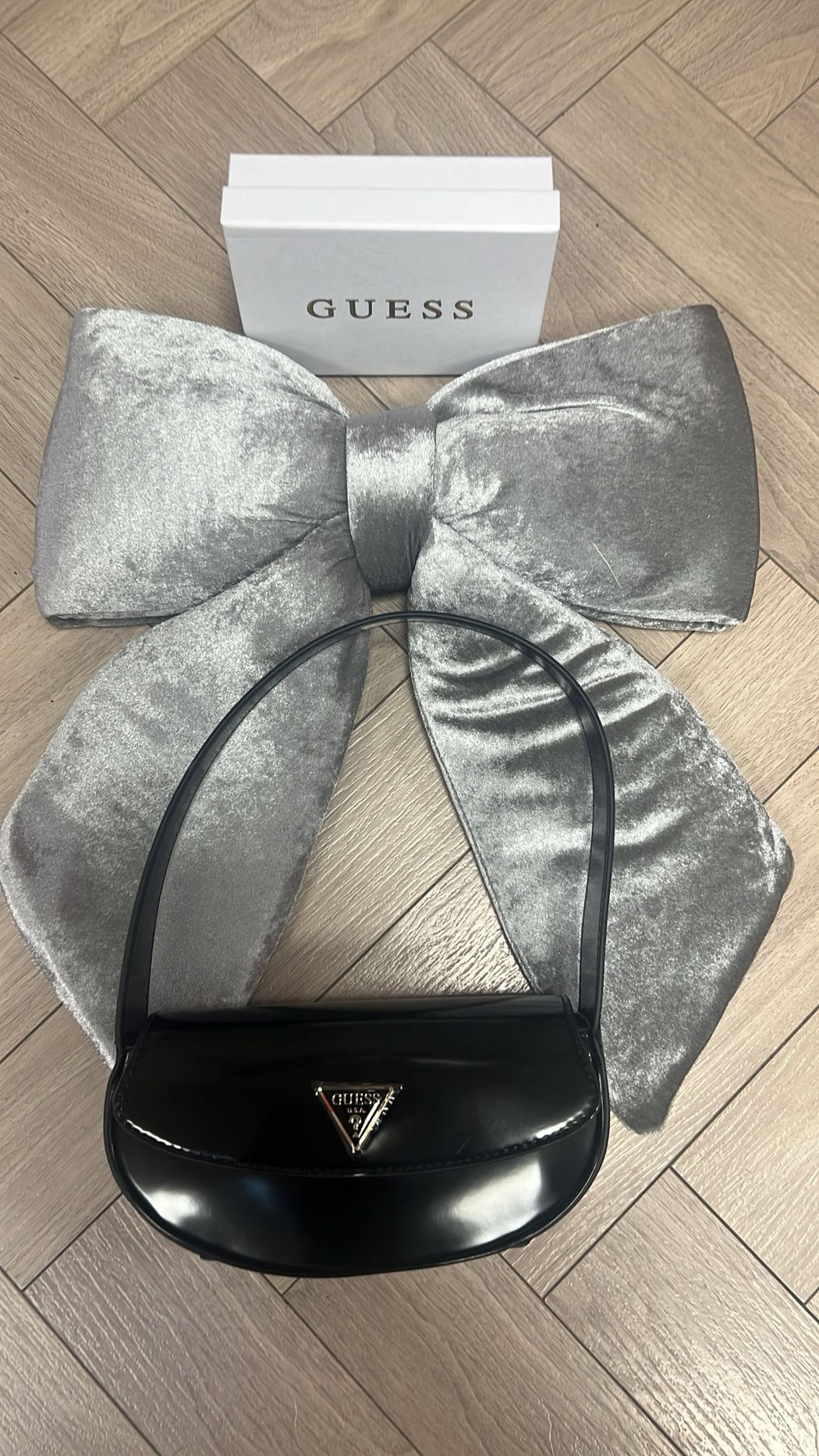 Guess black arnela mini shoulder bag NG949678