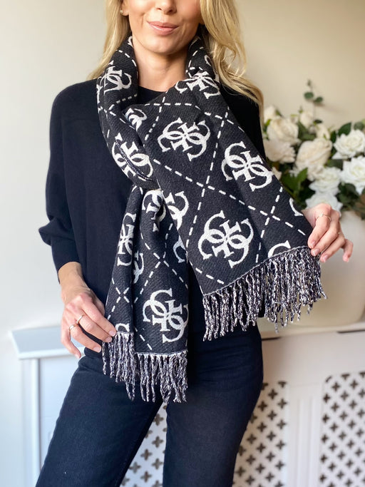 Guess Nolana 4g logo scarf in Black AW5217VIS03-B