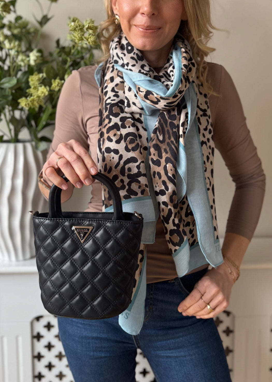 Guess black Giully II mini bag QG967376