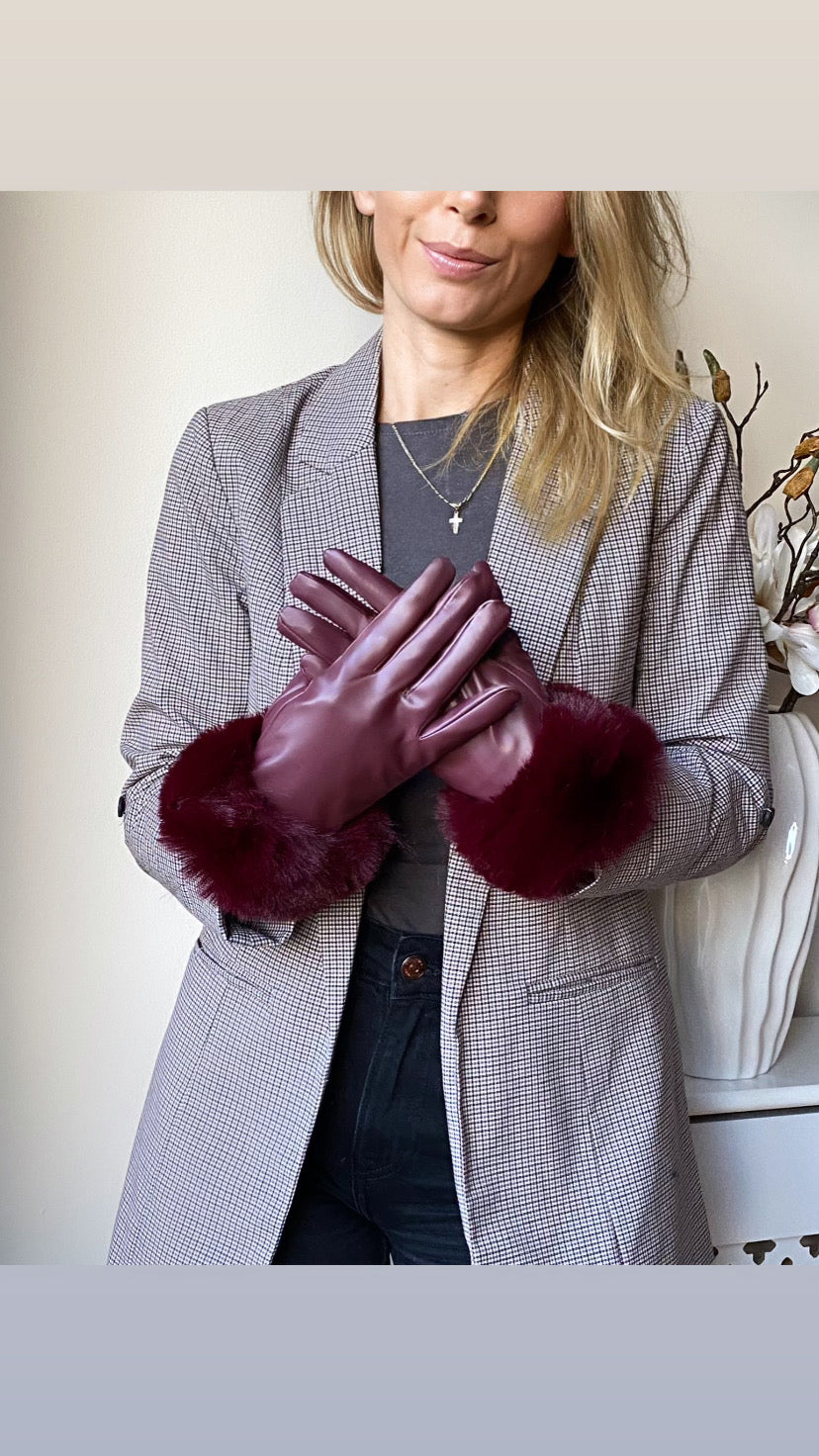 Ruby faux leather gloves