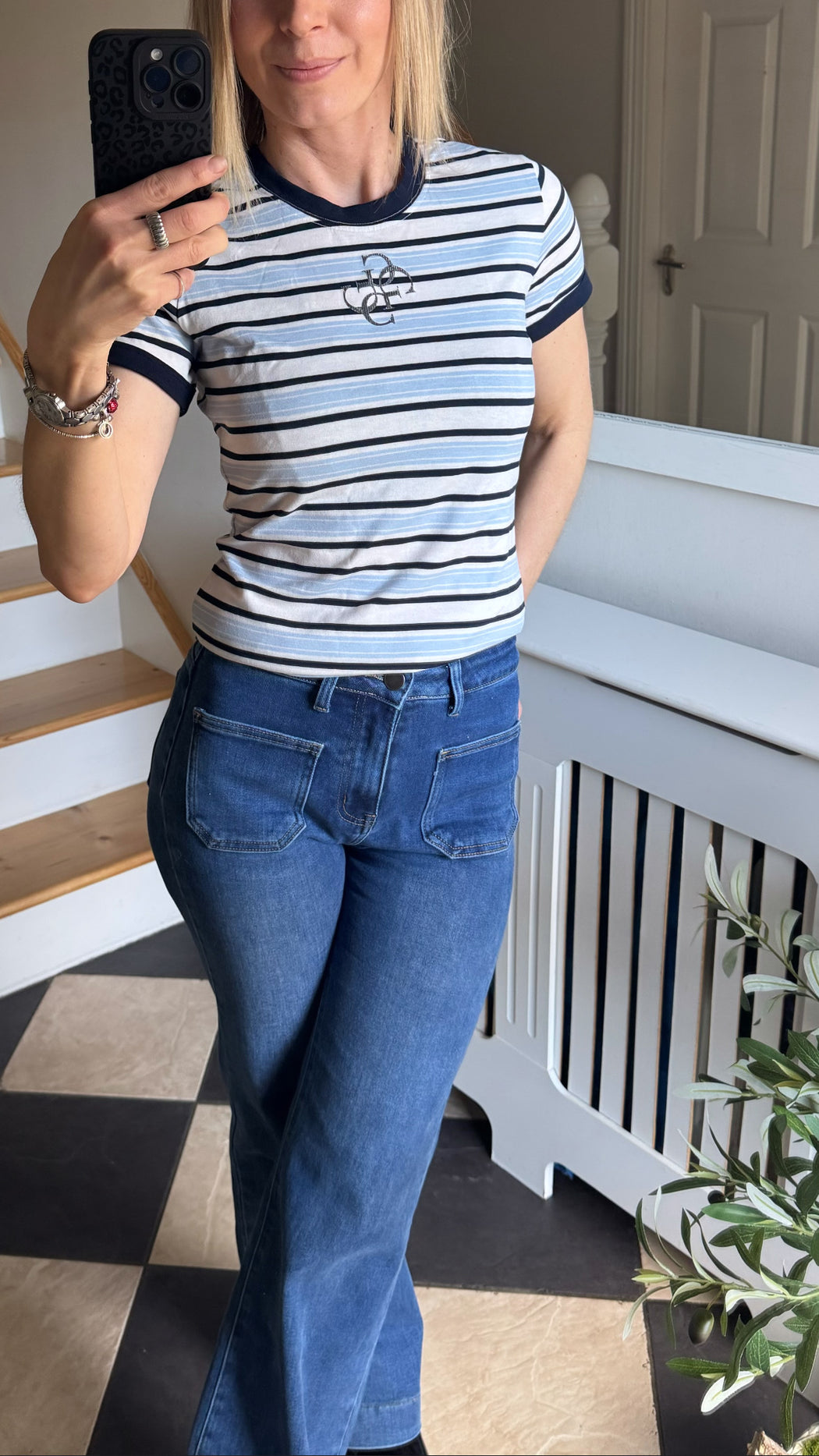 Shiny pocket bootleg jeans