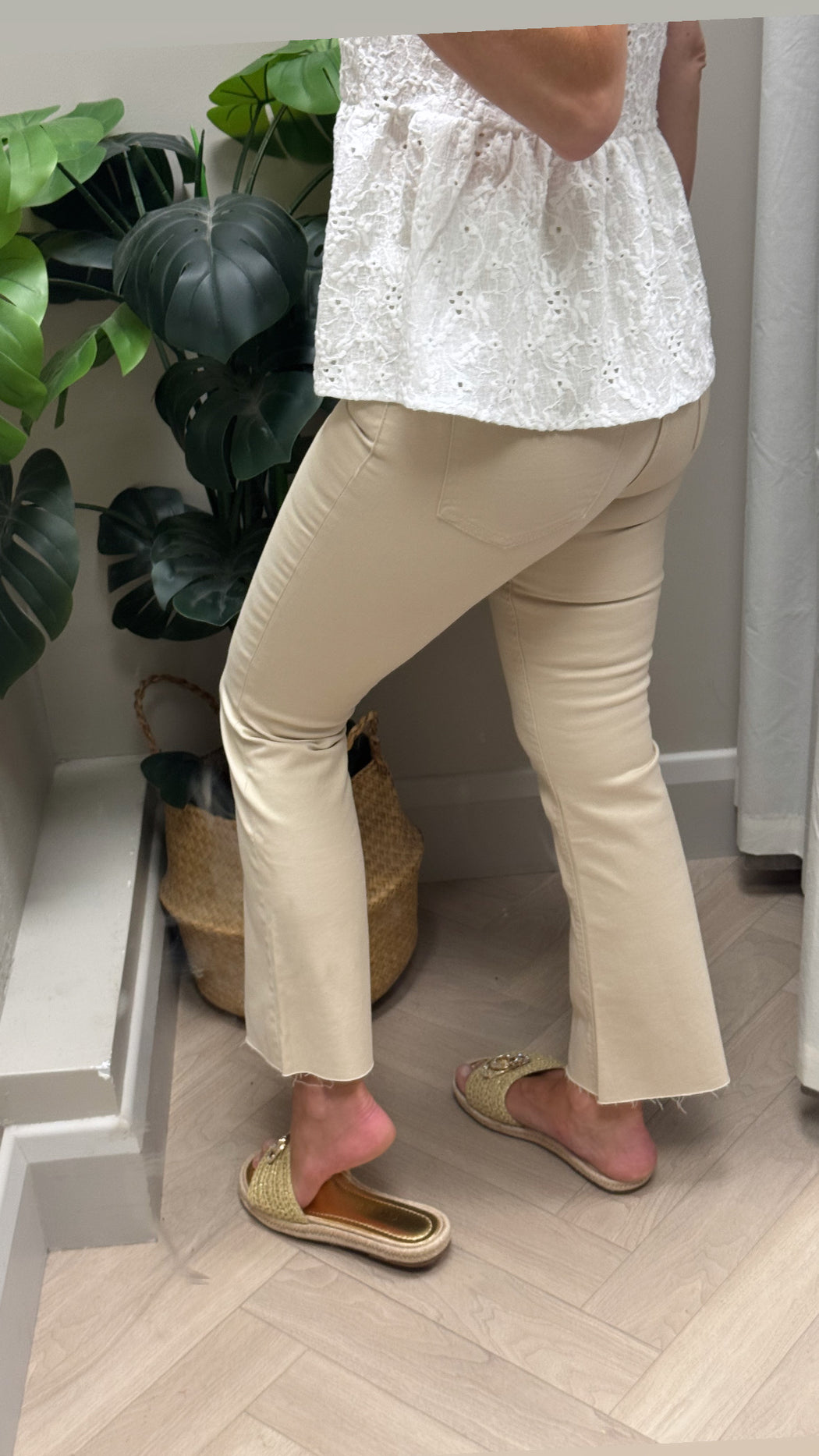 Megan cropped flare