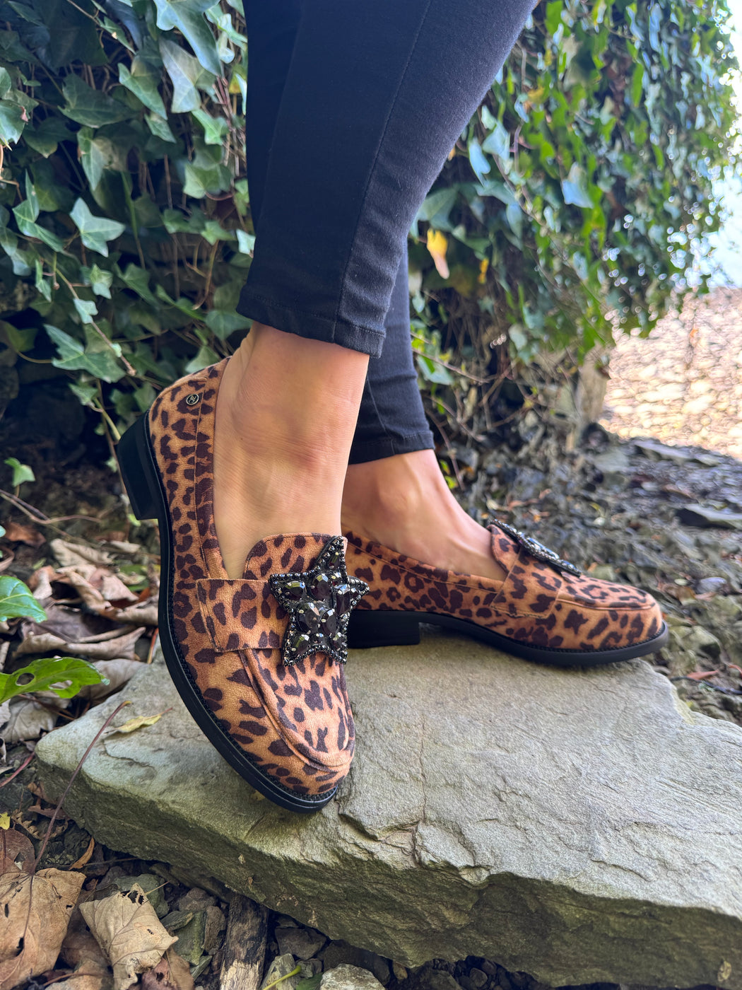 Afyon one leopard star loafer