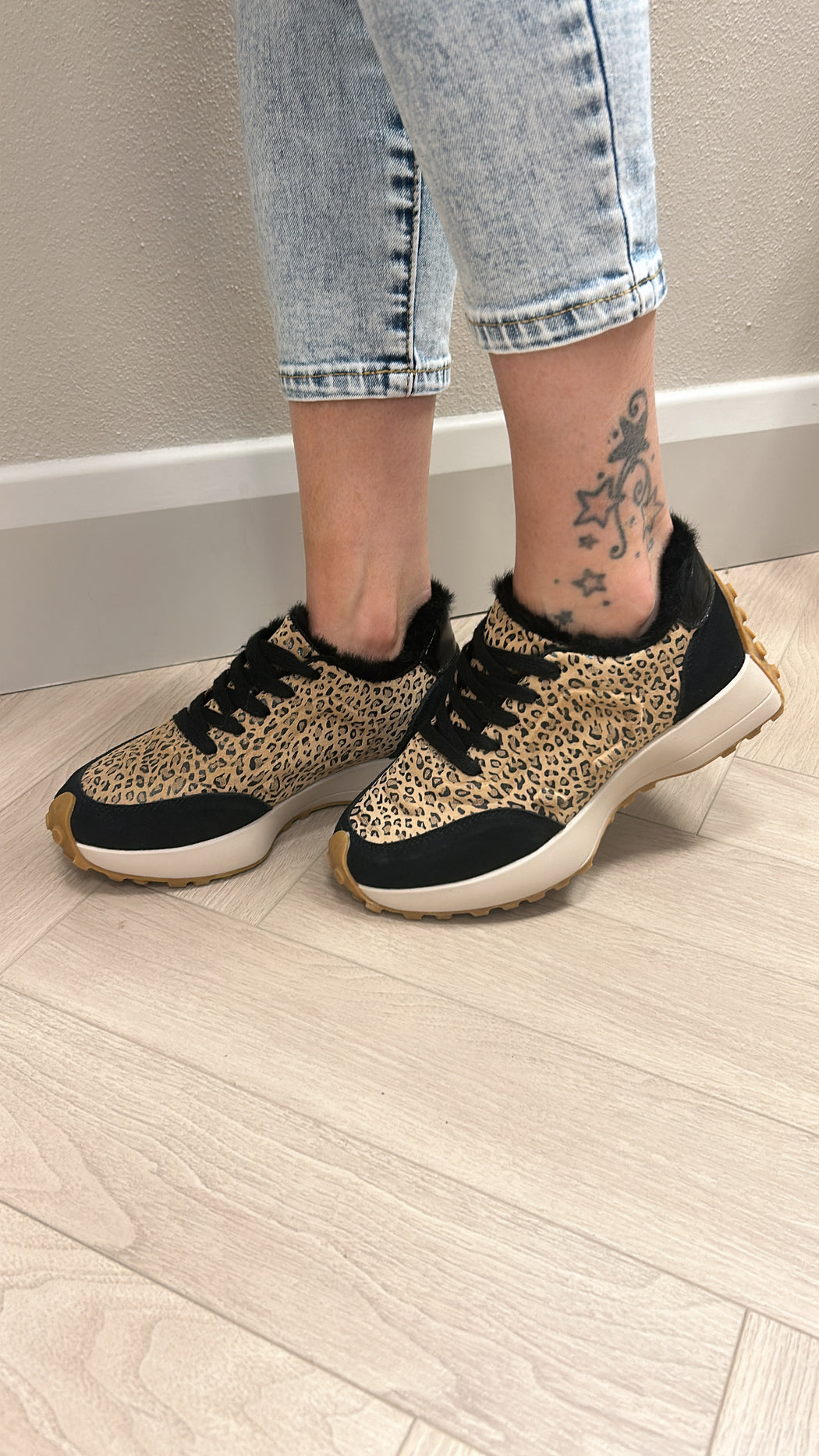 Dabin creamlop leopard runners